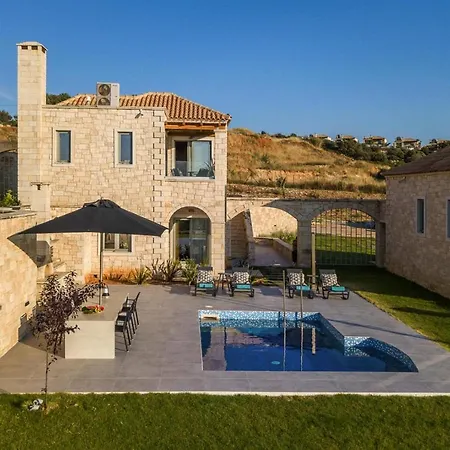 With Private Pool In Villa Hersonissos (Crete)